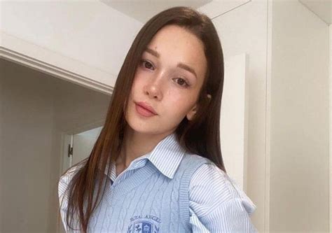 Ellie Leen Age, Wiki, Net Worth, Height, Boyfriend